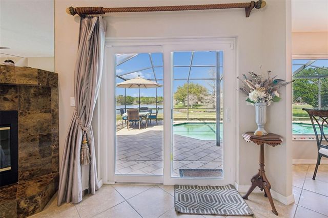 11415 WHISPERING HOLLOW, Tampa, FL 33635