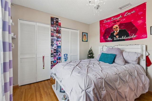 11415 WHISPERING HOLLOW, Tampa, FL 33635