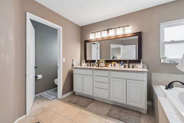 11415 WHISPERING HOLLOW, Tampa, FL 33635