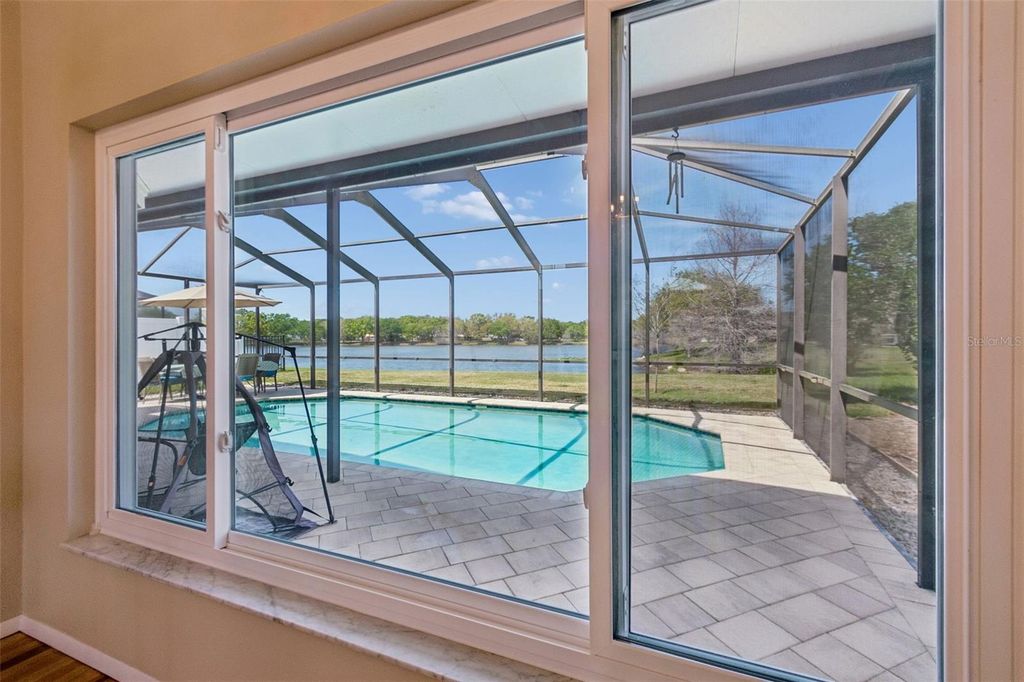 Image 15 of property listing at 11415 WHISPERING HOLLOW, Tampa, FL 33635