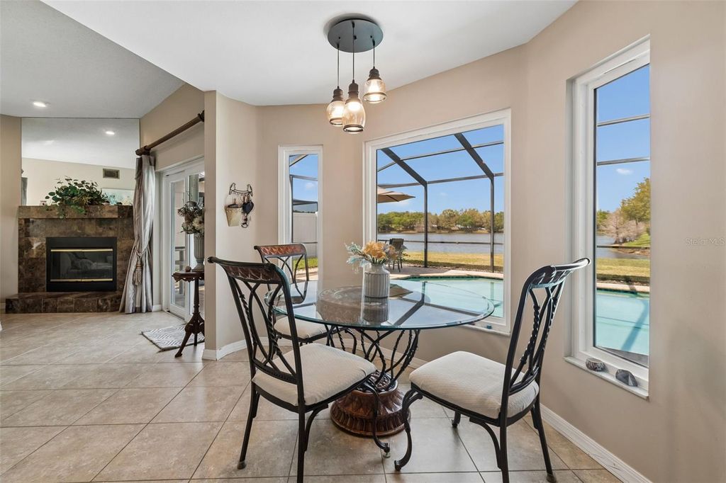 Image 19 of property listing at 11415 WHISPERING HOLLOW, Tampa, FL 33635