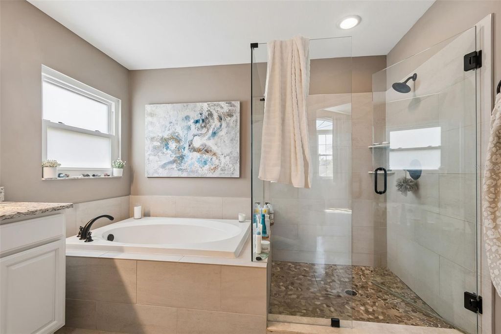 Image 32 of property listing at 11415 WHISPERING HOLLOW, Tampa, FL 33635