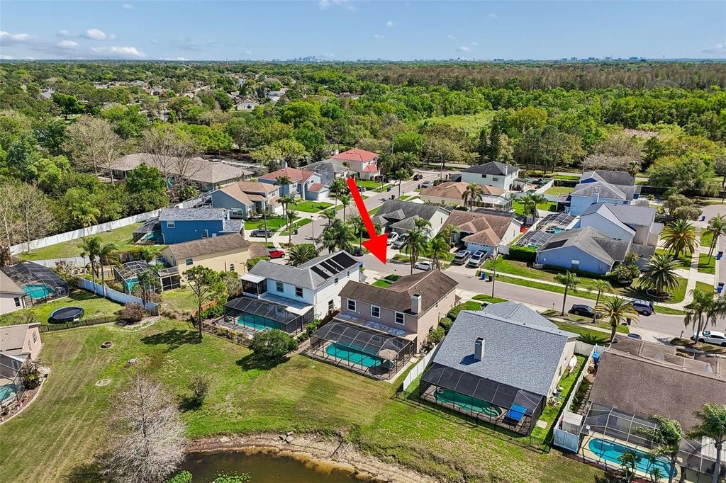 Image 53 of property listing at 11415 WHISPERING HOLLOW, Tampa, FL 33635