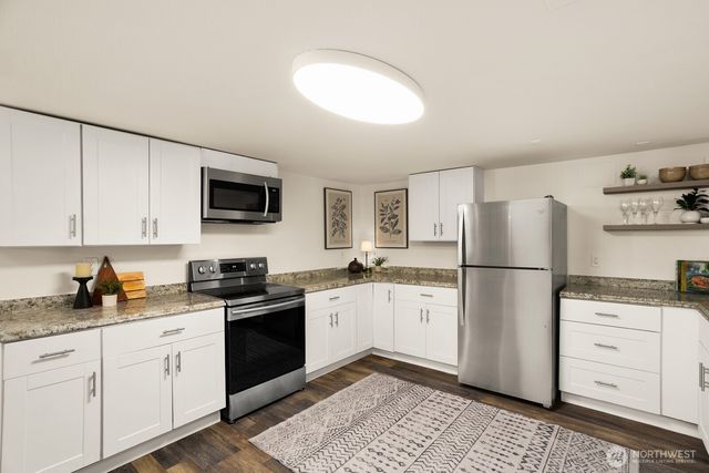 3960 SW Austin Street, Seattle, WA 98136