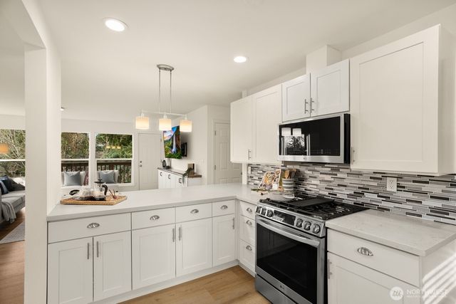 3960 SW Austin Street, Seattle, WA 98136