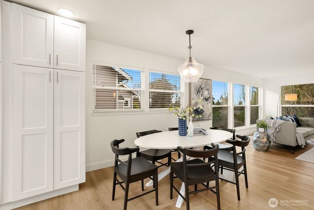 3960 SW Austin Street, Seattle, WA 98136