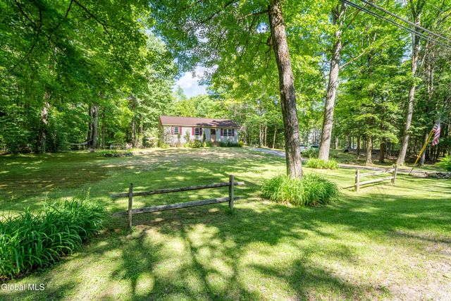 6010 Greens Corner Road, Galway, NY 12074