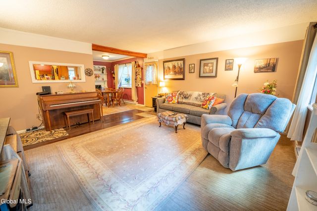 6010 Greens Corner Road, Galway, NY 12074