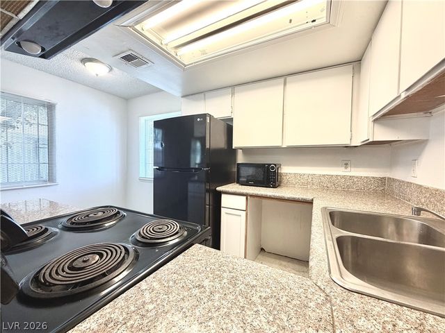 3427 East Cheyenne Avenue A, North Las Vegas, NV 89030