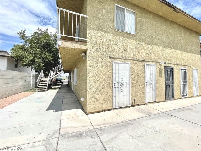 3427 East Cheyenne Avenue A, North Las Vegas, NV 89030