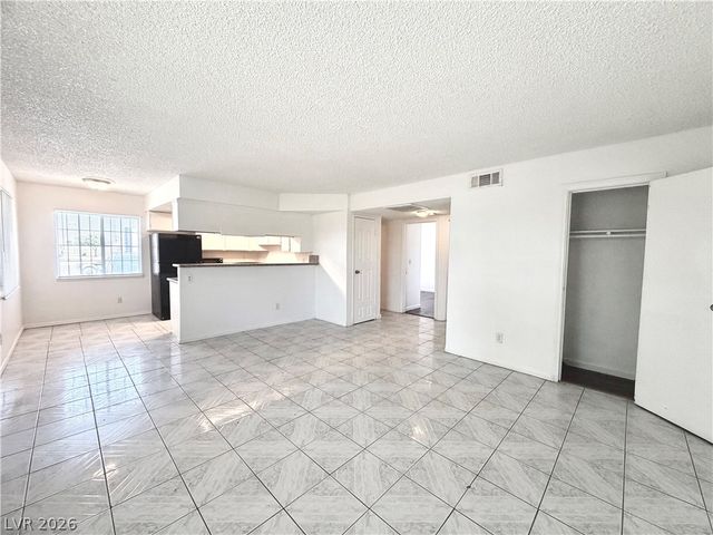 3427 East Cheyenne Avenue A, North Las Vegas, NV 89030