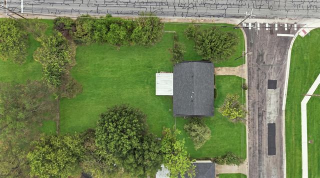 1804 E Wells Avenue, Sherman, TX 75090
