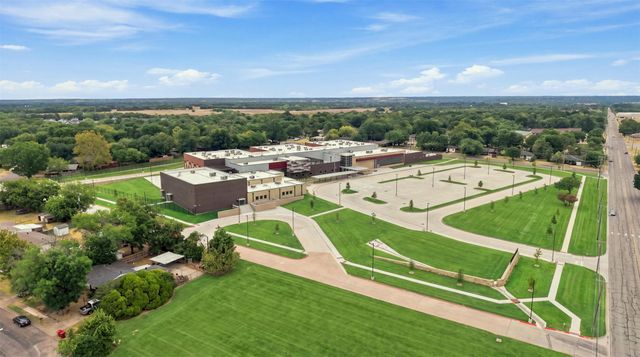 1804 E Wells Avenue, Sherman, TX 75090