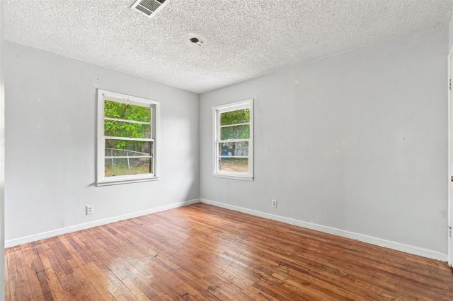 1804 E Wells Avenue, Sherman, TX 75090