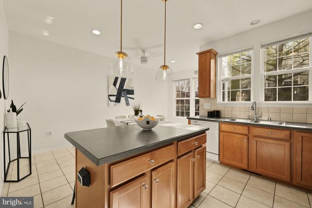 4111 RIVER FORTH DR, Fairfax, VA 22030