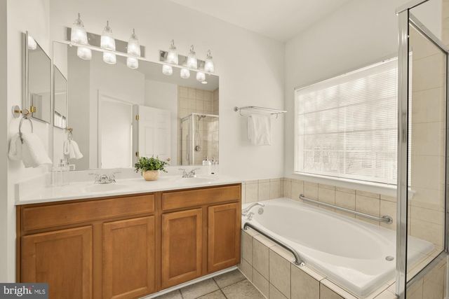 4111 RIVER FORTH DR, Fairfax, VA 22030