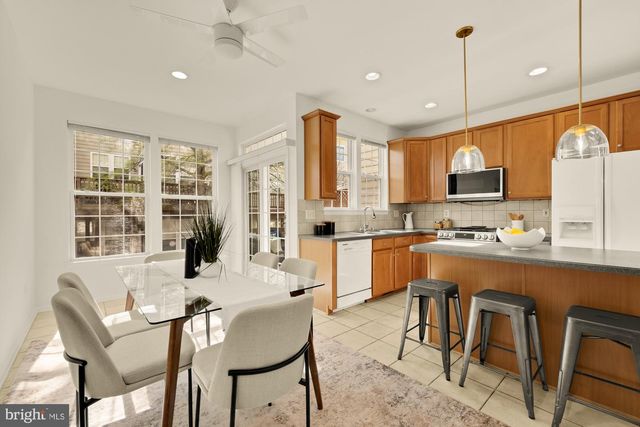 4111 RIVER FORTH DR, Fairfax, VA 22030