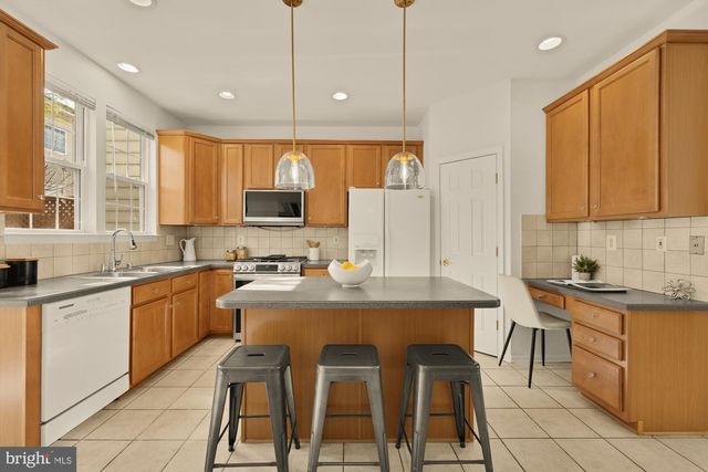 4111 RIVER FORTH DR, Fairfax, VA 22030