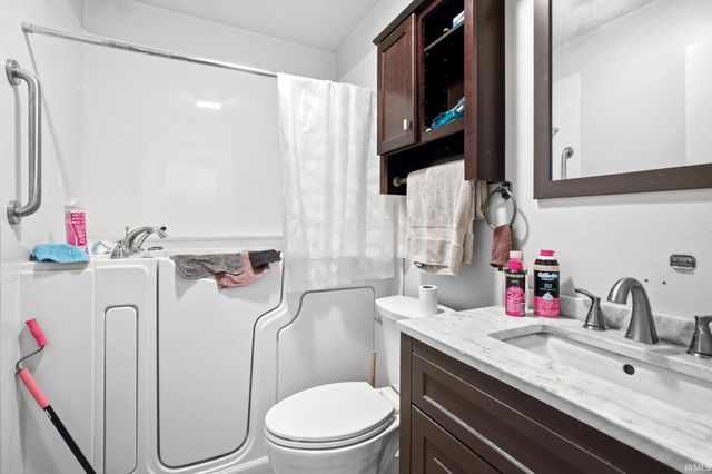 3625 S Landess Street, Marion, IN 46953