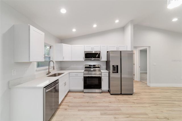 15751 SW 14TH STREET, Ocala, FL 34481