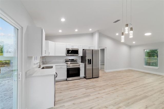 15751 SW 14TH STREET, Ocala, FL 34481