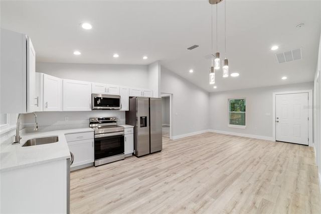 15751 SW 14TH STREET, Ocala, FL 34481