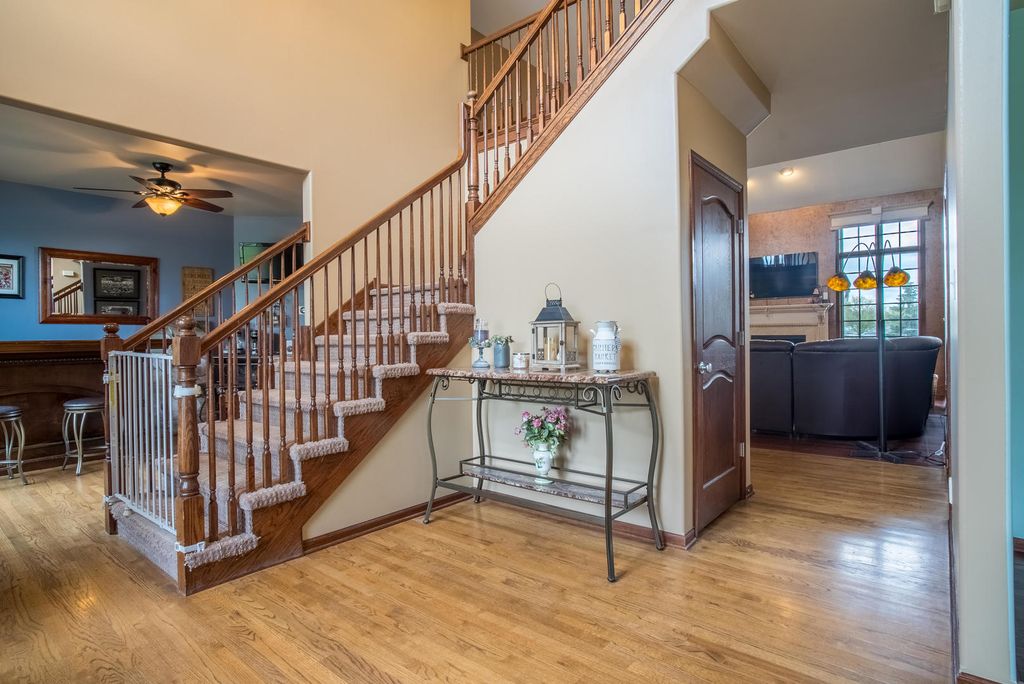 Image 13 of property listing at 2910 Ryan Drive, New Lenox, IL 60451