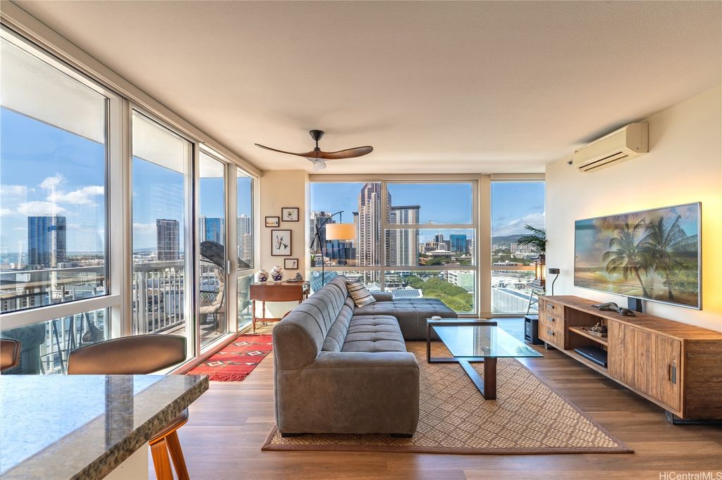 909 Kapiolani Boulevard 1804, Honolulu, HI 96814