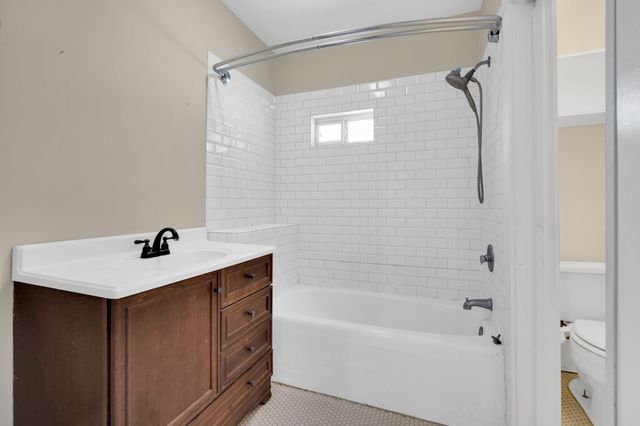 119 W University Avenue, Waxahachie, TX 75165