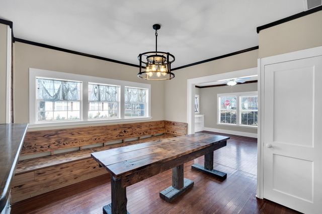 119 W University Avenue, Waxahachie, TX 75165