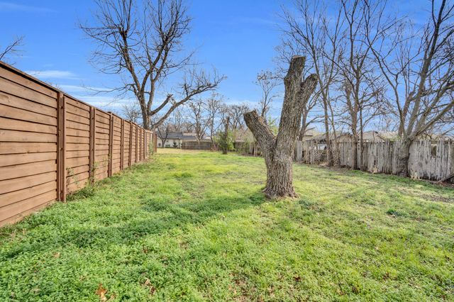 119 W University Avenue, Waxahachie, TX 75165