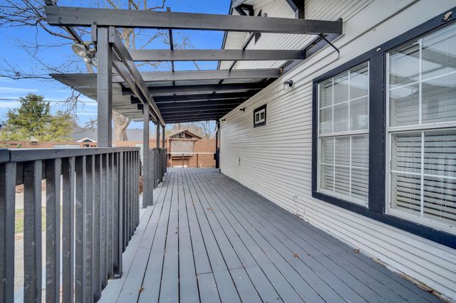 119 W University Avenue, Waxahachie, TX 75165