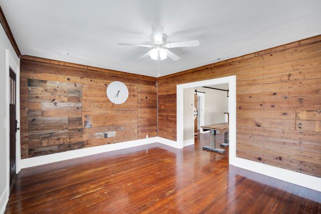 119 W University Avenue, Waxahachie, TX 75165