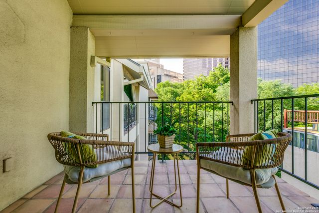 1022 Navarro St Apt 306, San Antonio, TX 78205