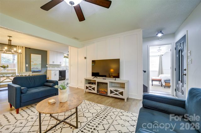 24 Oakwood Road, Candler, NC 28715