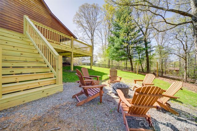 24 Oakwood Road, Candler, NC 28715