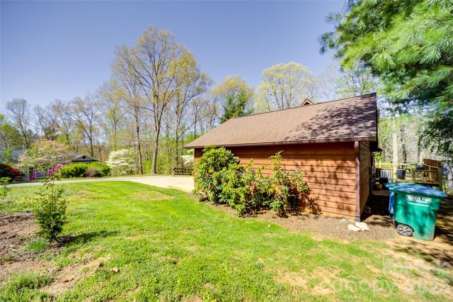 24 Oakwood Road, Candler, NC 28715