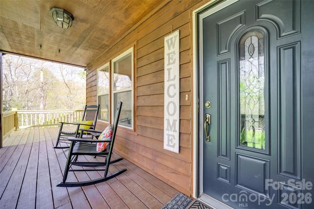 24 Oakwood Road, Candler, NC 28715