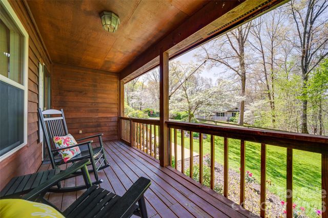 24 Oakwood Road, Candler, NC 28715