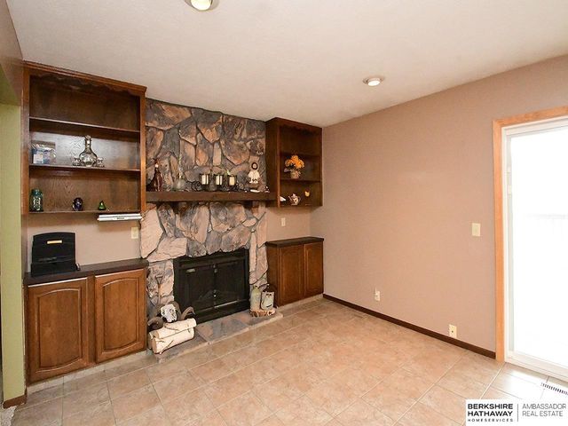 11316 Y Street, Omaha, NE 68137