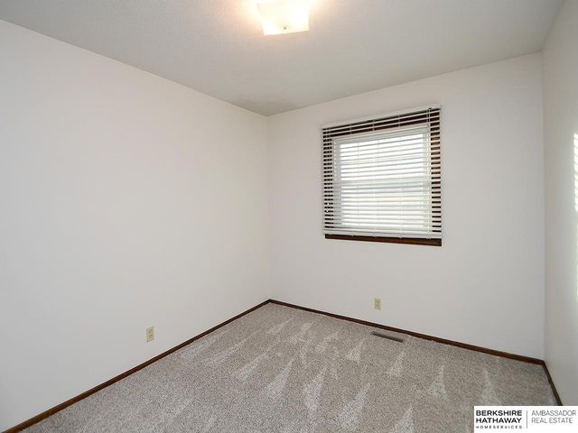 11316 Y Street, Omaha, NE 68137