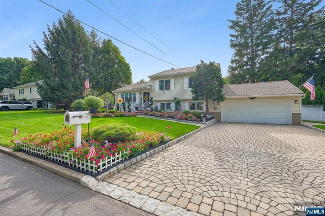 18 Murray Road, Montvale, NJ 07645