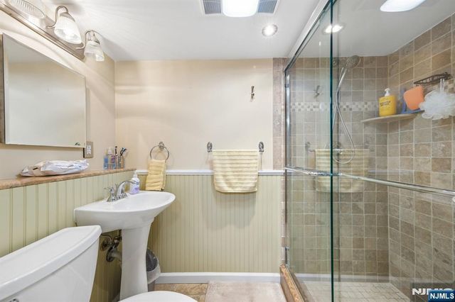 18 Murray Road, Montvale, NJ 07645