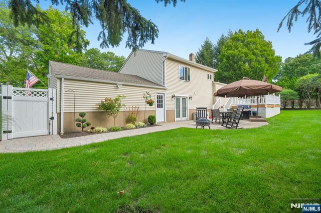 18 Murray Road, Montvale, NJ 07645