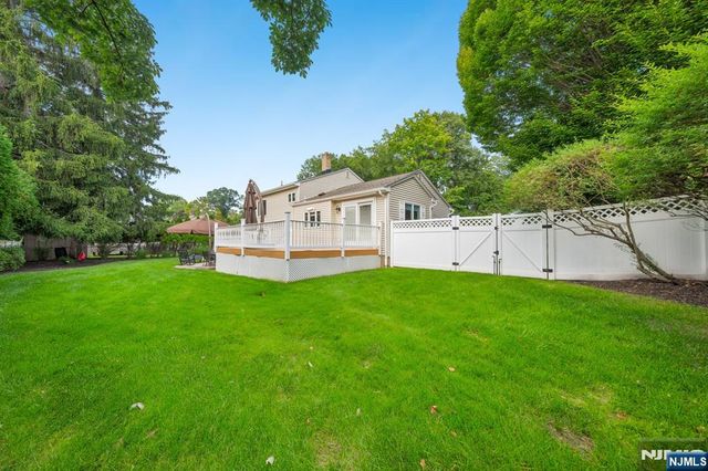 18 Murray Road, Montvale, NJ 07645