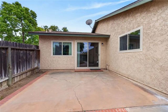 6305 La Mirada Way, Riverside, CA 92504