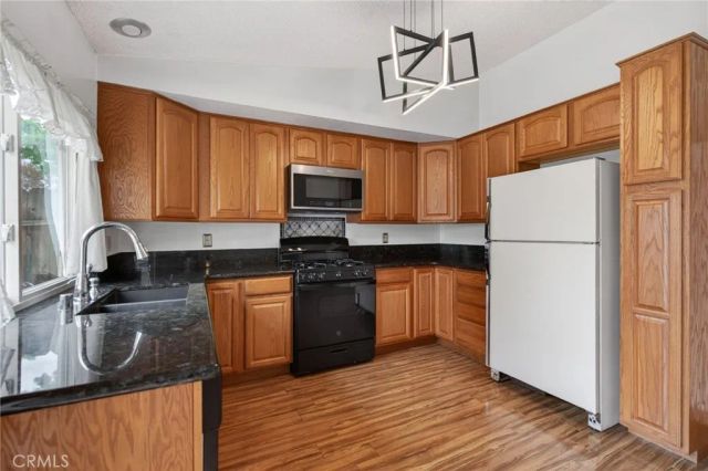 6305 La Mirada Way, Riverside, CA 92504