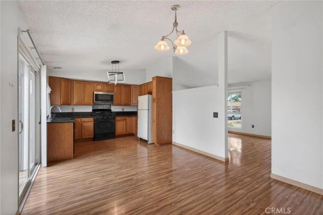 6305 La Mirada Way, Riverside, CA 92504