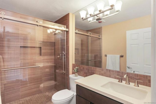 155 Rosebay Dr 37, Encinitas, CA 92024