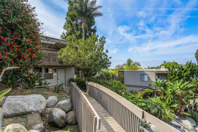 155 Rosebay Dr 37, Encinitas, CA 92024